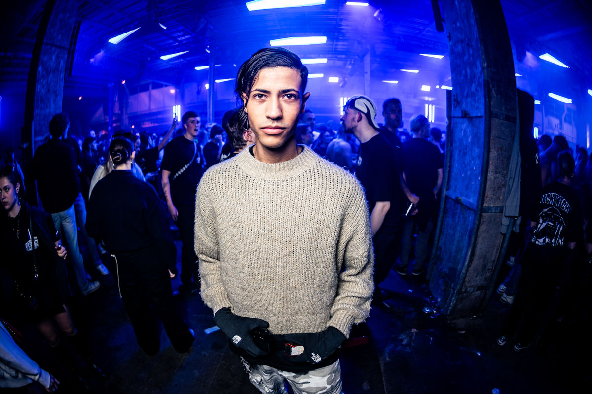 Loading... just a sec